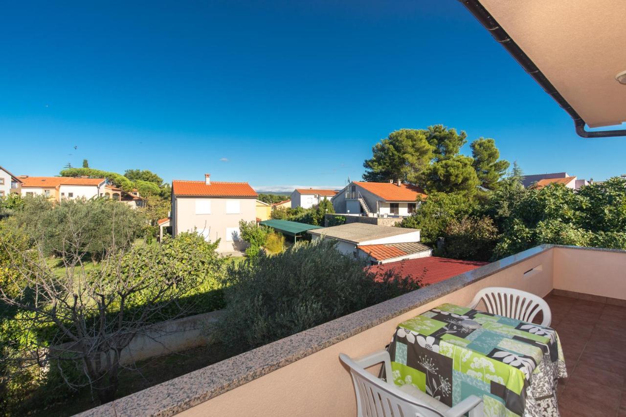 2-Bedroom Krk Apartment - Near Krk Beaches & Town! Крк Екстер'єр фото