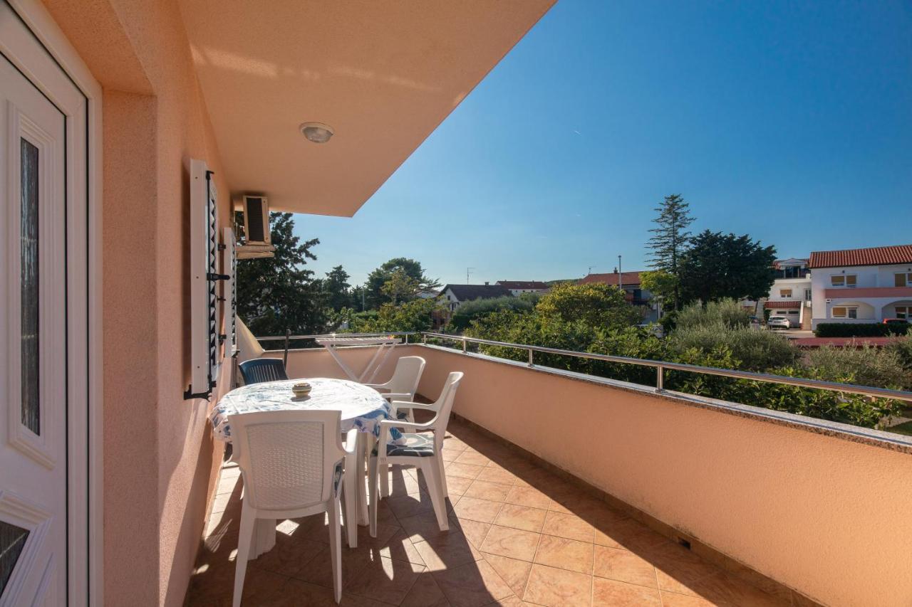 2-Bedroom Krk Apartment - Near Krk Beaches & Town! Крк Екстер'єр фото